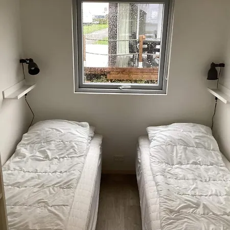 Bright Cabin Camp In Karrebaeksminde